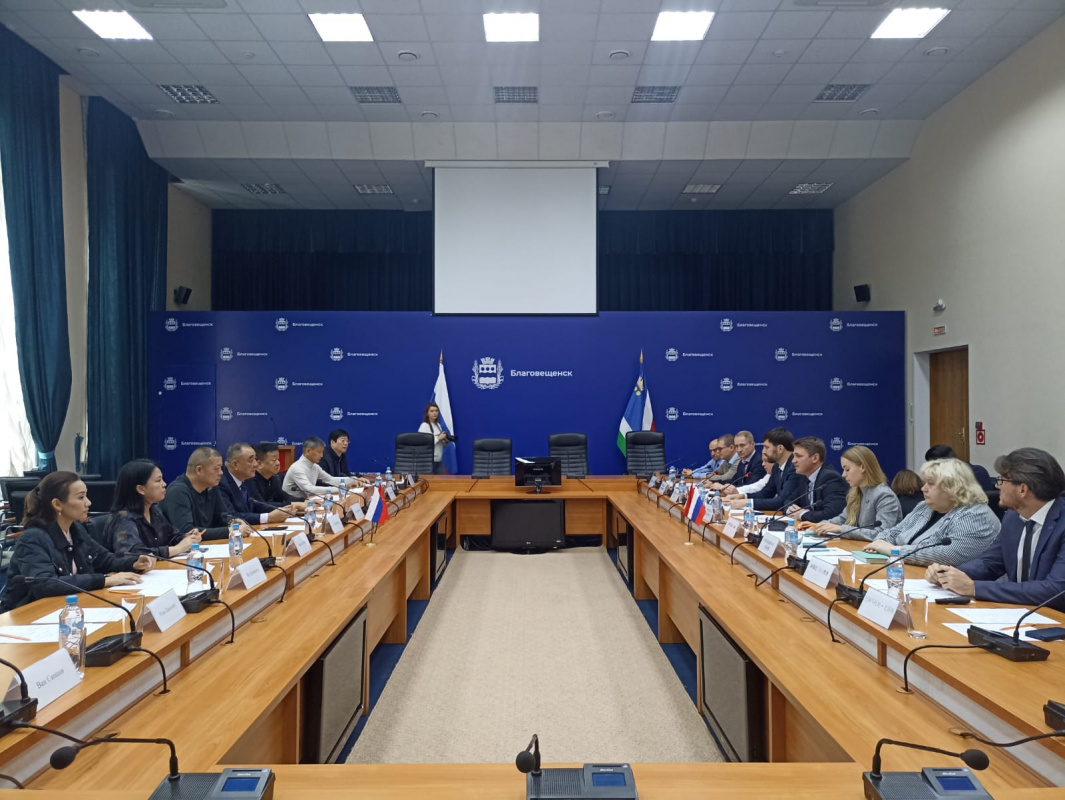 «Надеемся, что расстояние будет только на карте, а мы станем друзьями»: китайская делегация познакомилась с инвестиционным потенциалом Амурской области 