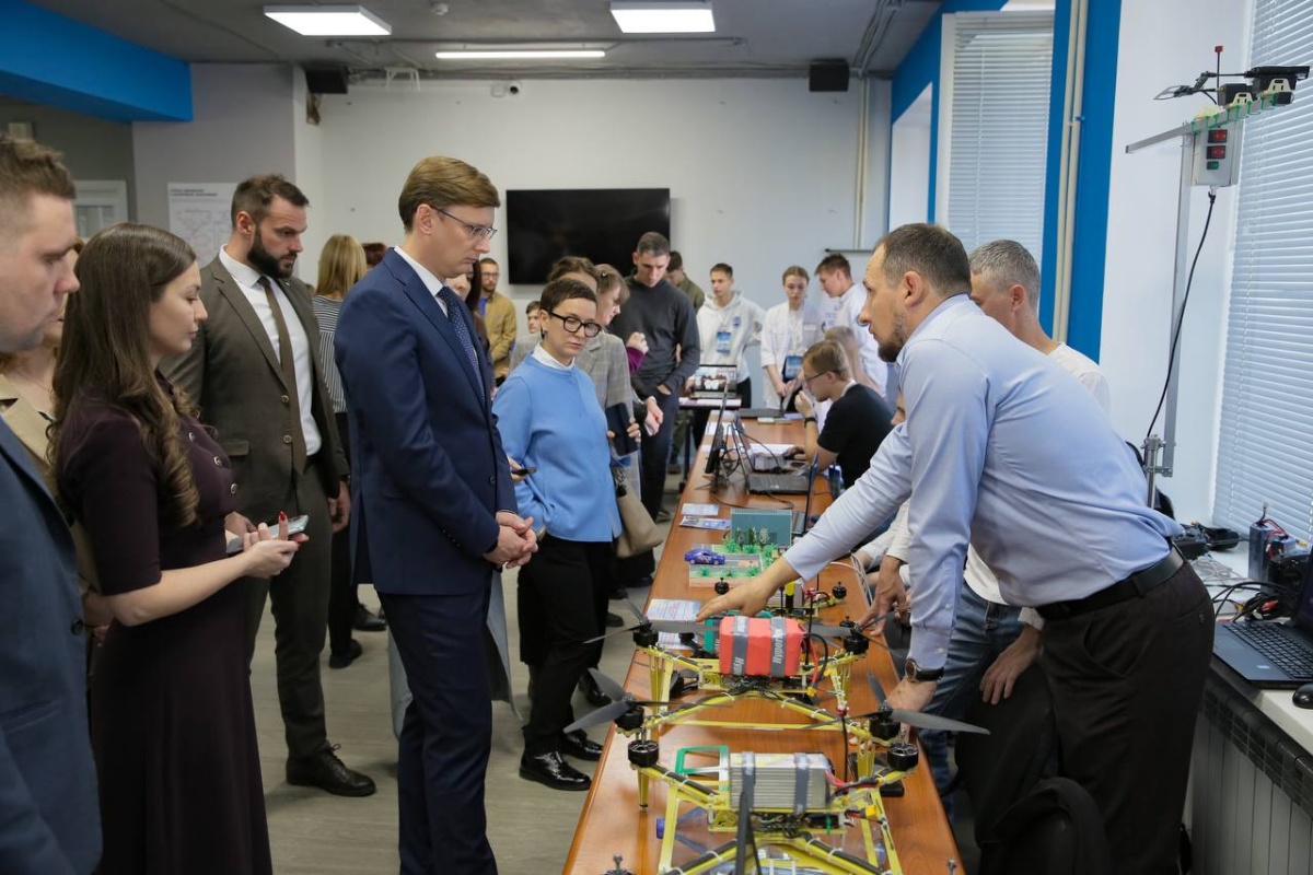 Общий призовой фонд для победителей ежегодной инновационной выставки-конкурса «АмурТехно» в этом году составит 450 тысяч рублей 