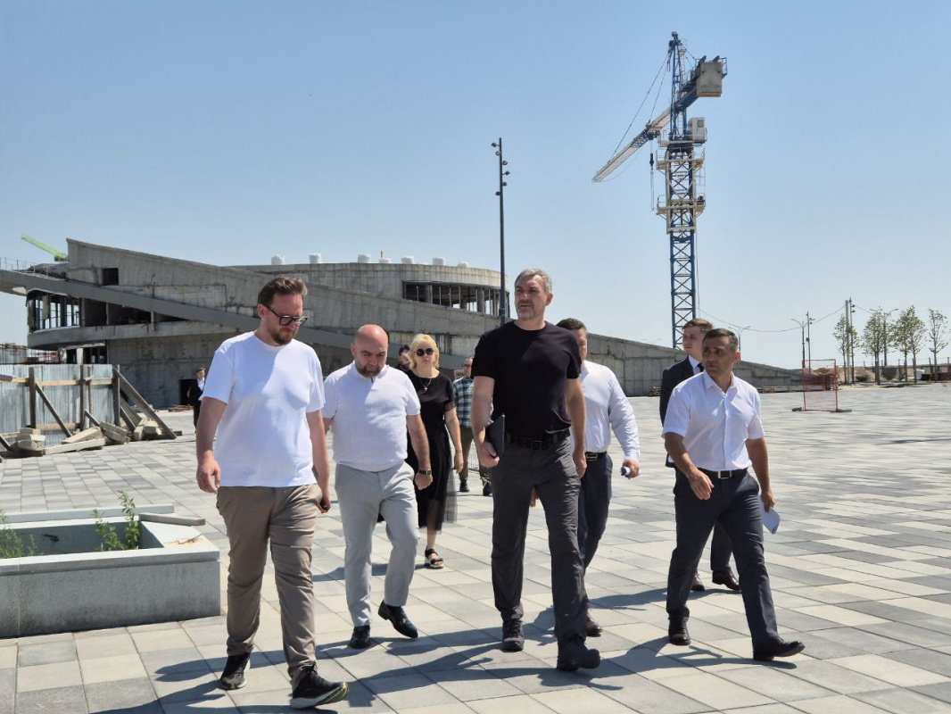 Два музея и детский центр: перспективы Трибуна-холла в Благовещенске