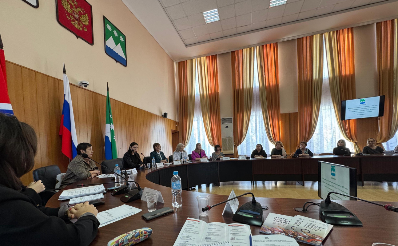 Круглые столы с участием представителей налоговой службы, региональных институтов развития и бизнес-сообщества прошли в городе Белогорске и пгт Серышево