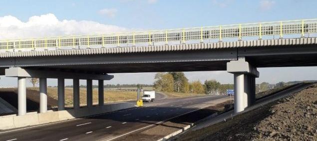 Путепровод через транссибирскую железную дорогу в пгт.Новобурейский