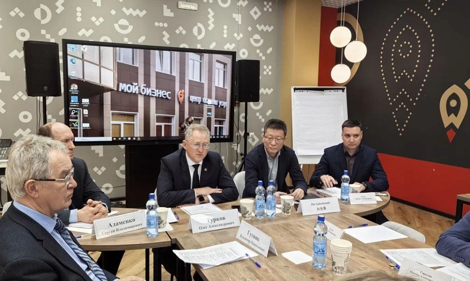 Рабочая встреча с участием амурских аграриев и представителей китайской биотехнологической компании состоялась в Благовещенске