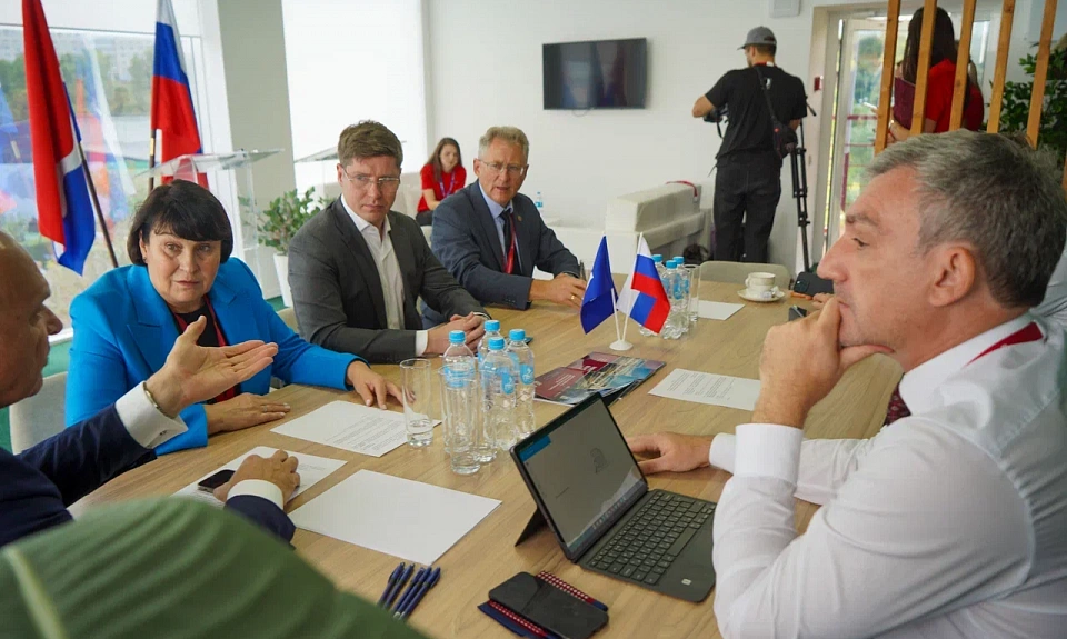 ВЭФ – 2024: Новые семеноводческие центры в Амурской области внесут большой вклад в импортозамещение семян всех сельскохозяйственных культур