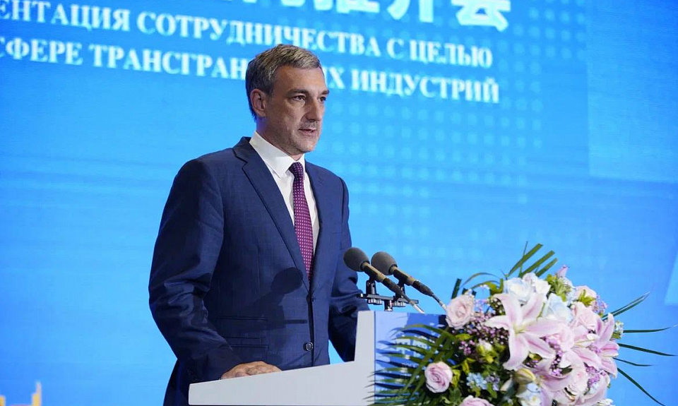 Василий Орлов: «Приглашаю бизнесменов инвестировать в амурские города, это будет очень выгодное вложение средств». Губернатор выступил на совместной презентации Благовещенска и Хэйхэ