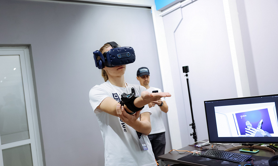 Василий Орлов гарантировал амурским разработчикам помощь в реализации инновационных проектов. В регионе открылся Центр поддержки инноваций 