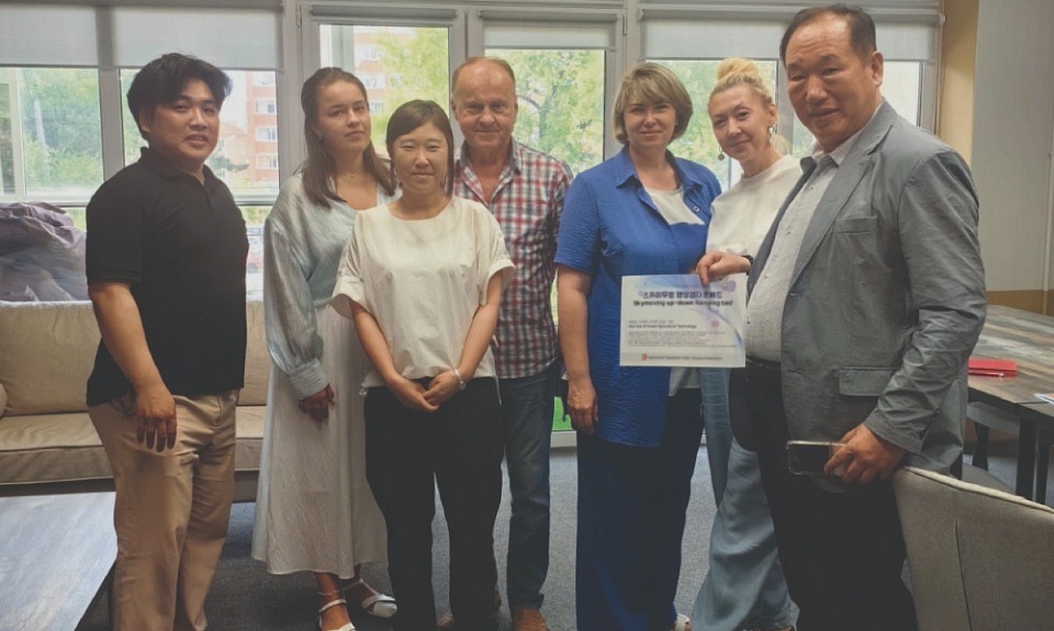 Амурские производители сельскохозяйственной продукции встретились с представителями группы компаний из Южной Кореи 